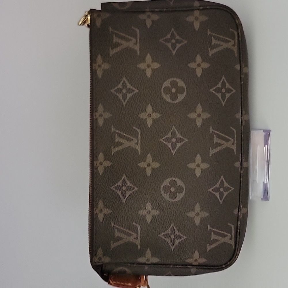 Louis Vuitton Brown Monogram  Pochette - Picture 5 of 13